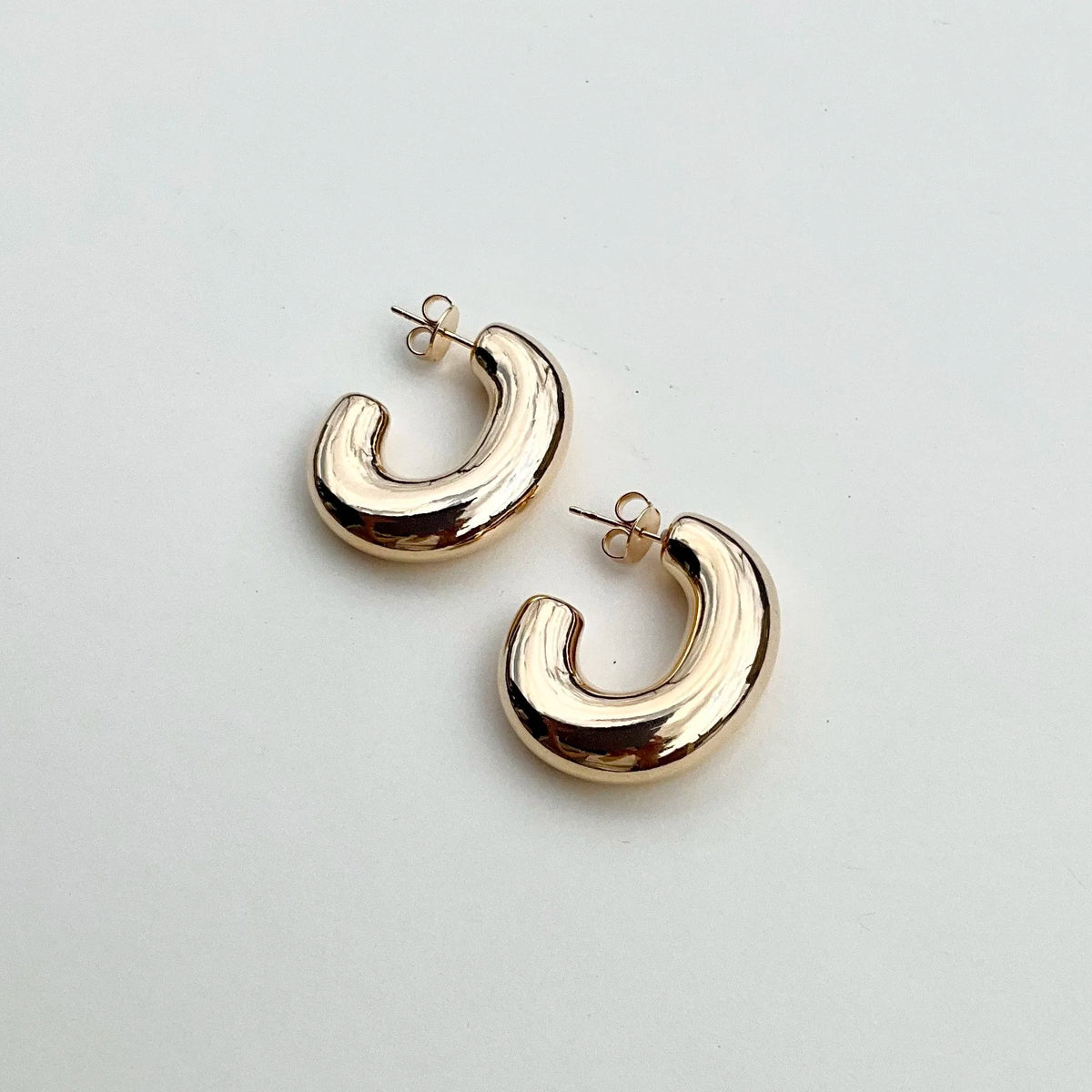 Rosewood Collection Gold Oval Hoop