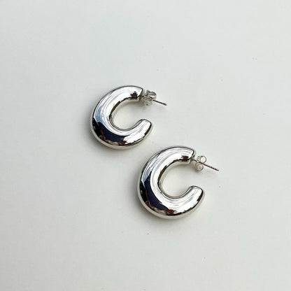Rosewood Collection Silver Oval Hoop