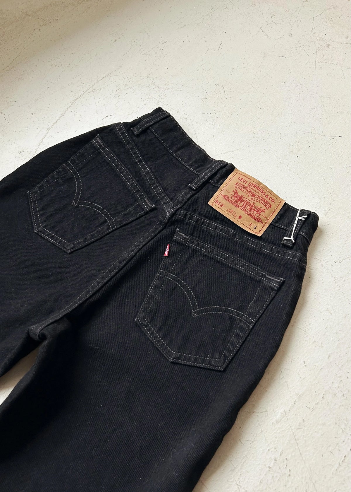 512 Levi 25x28