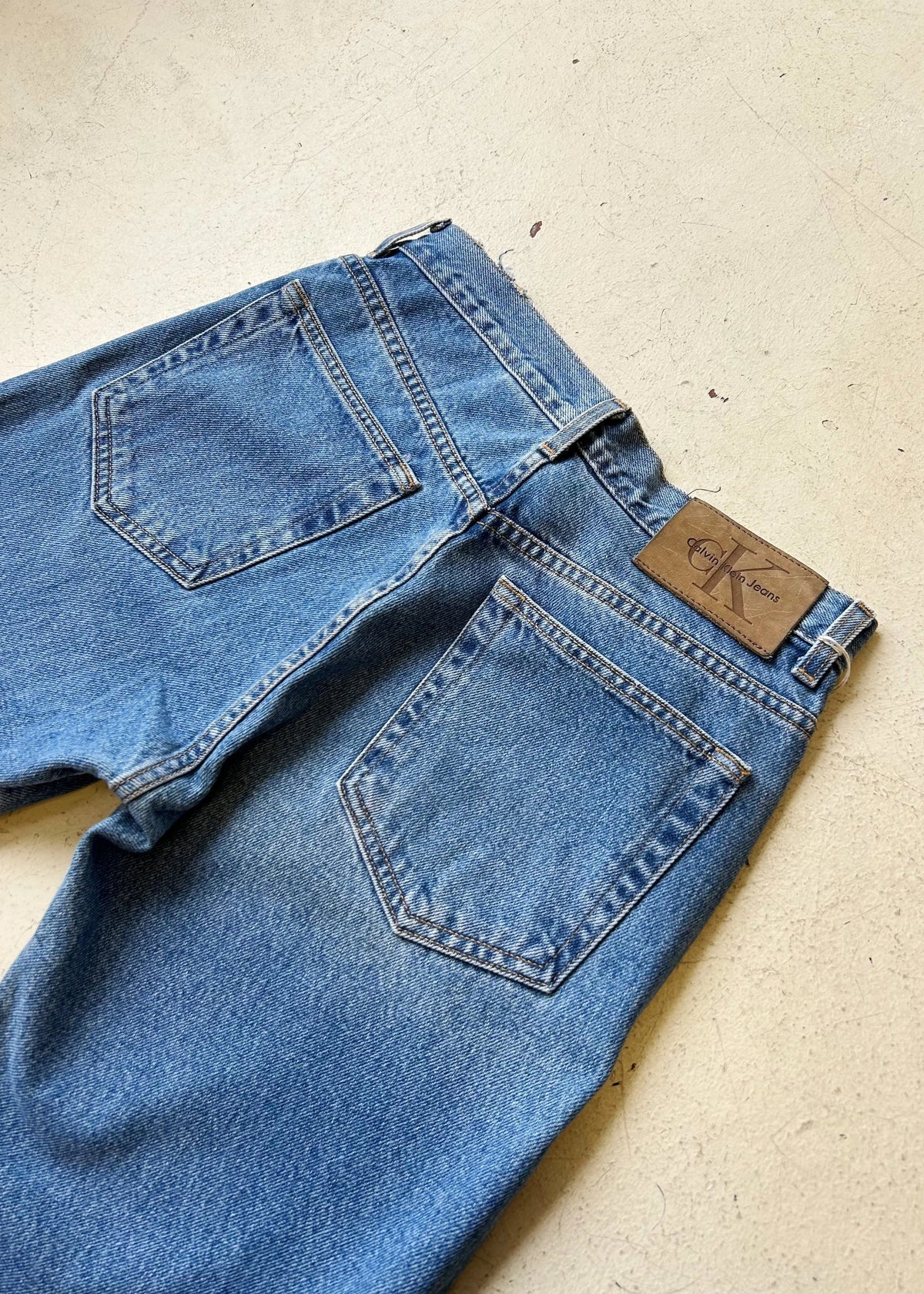 Calvin Klein 30x32