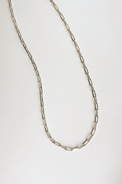 Thin Paperclip Chain in Silver