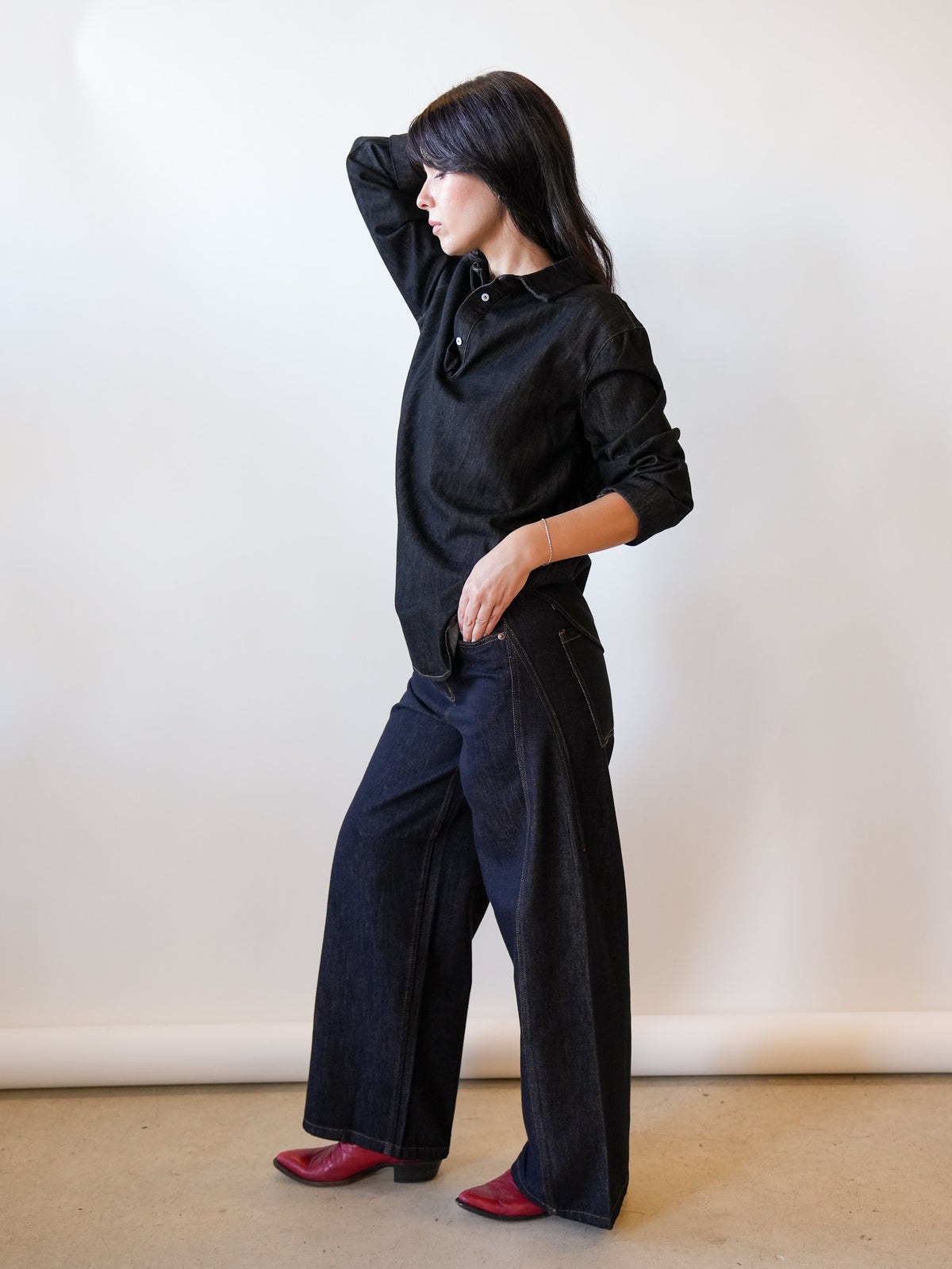 Henri Denim Pullover in Black Chambray