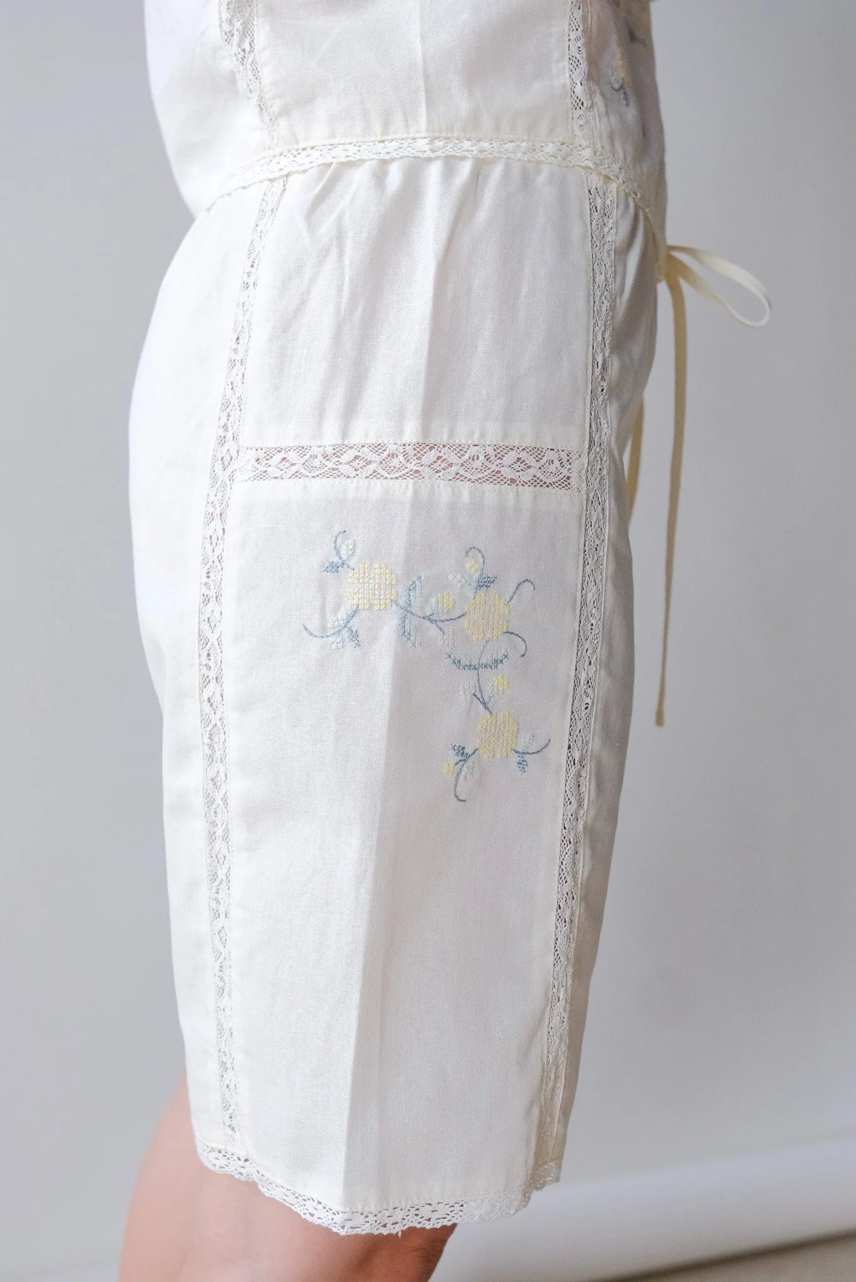 Dawn Embroidered Shorts