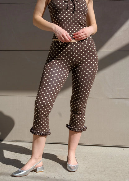 Ruffle Capri in Espresso Dot