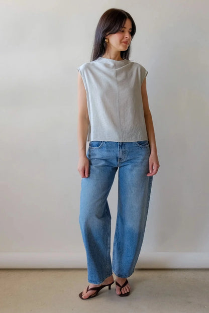 Clay Barrel Jean in Medium Wash