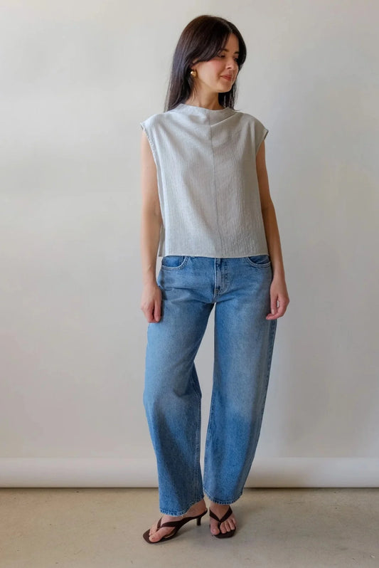 Clay Barrel Jean in Medium Wash