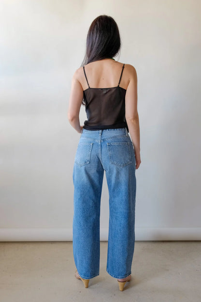 Clay Barrel Jean in Medium Wash
