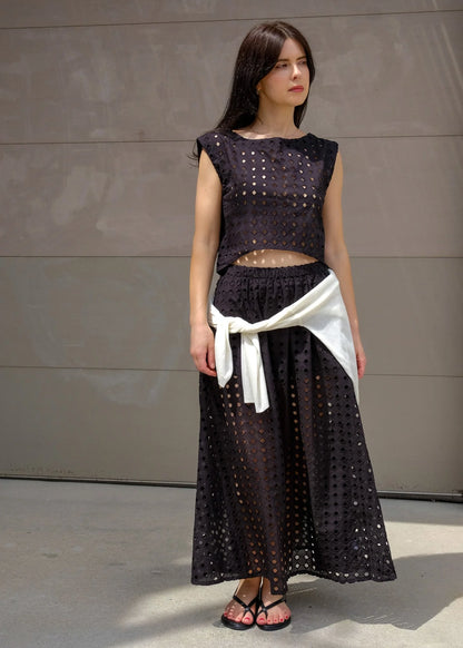 Olga Eyelet Crop in Black