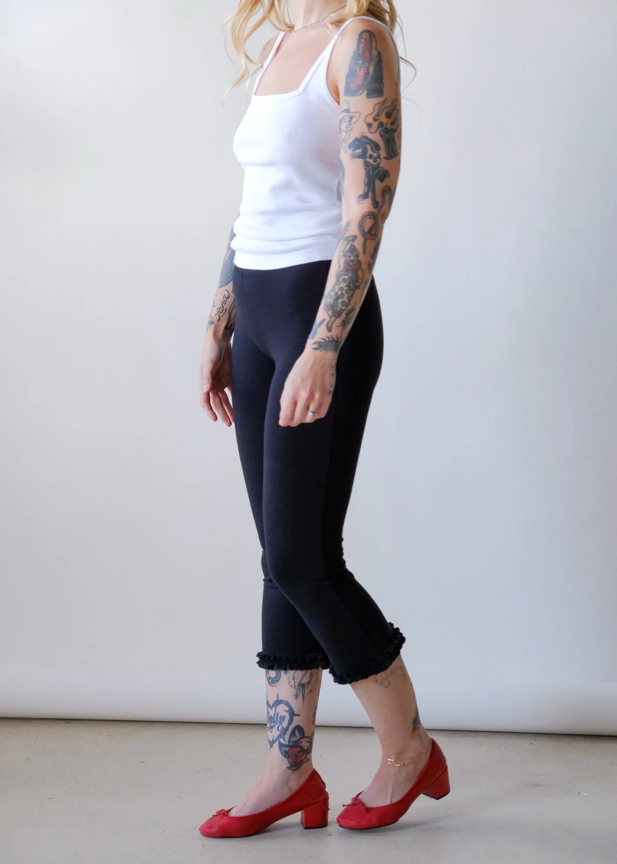 Ruffle Capri in Onyx