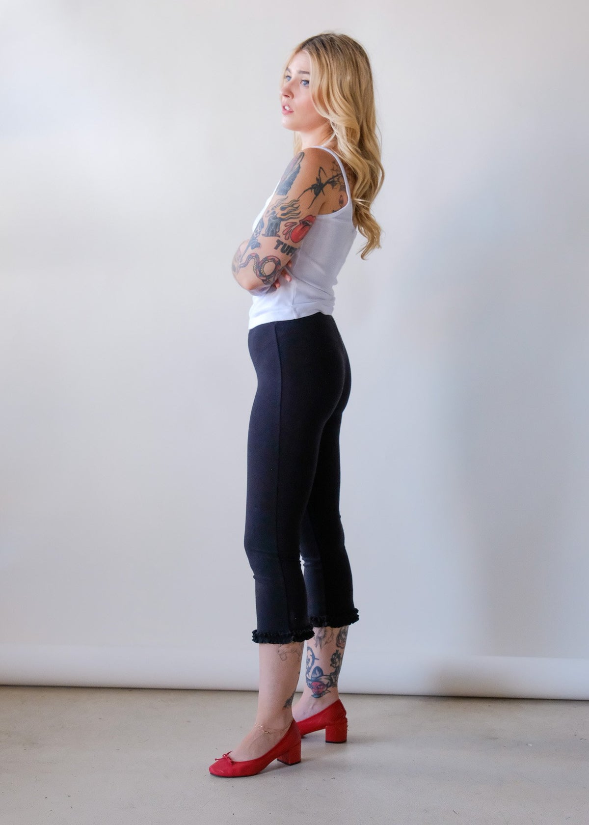 Ruffle Capri in Onyx