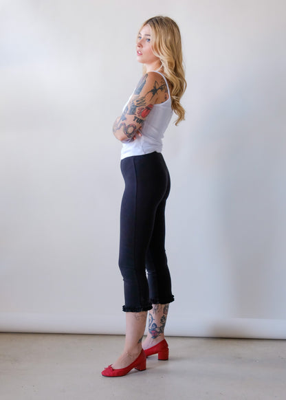 Ruffle Capri in Onyx