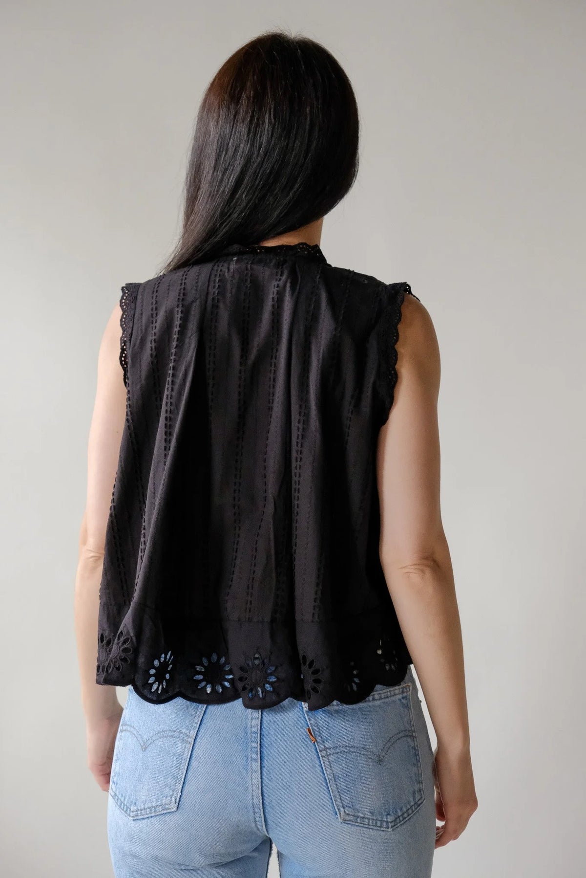 Eyelet Greta Blouse in Onyx