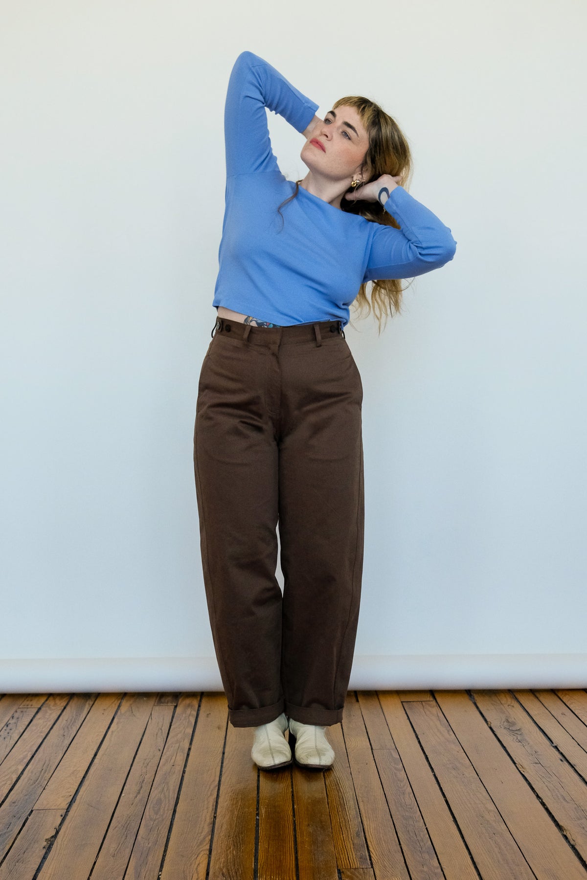 Cotton Barrel Pant in Chocolate