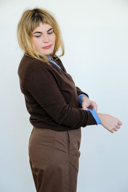 Cashmere Blend V-Neck Knit in Chocolate
