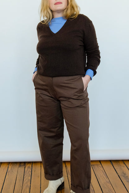 Cashmere Blend V-Neck Knit in Chocolate