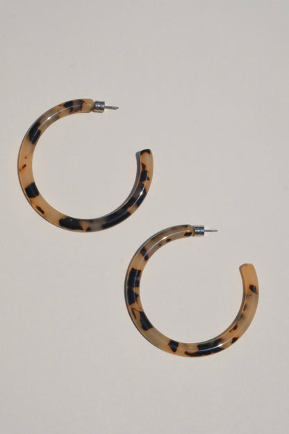 Machete Bold Hoops - Blonde Tortoise