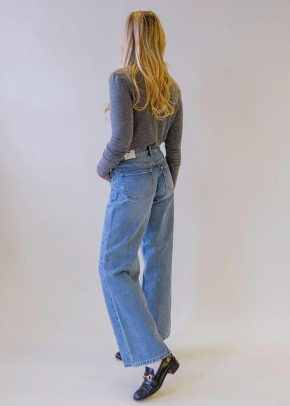 Mid Rise Slouch Jeans