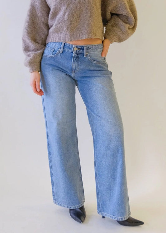 Mid Rise Slouch Jeans
