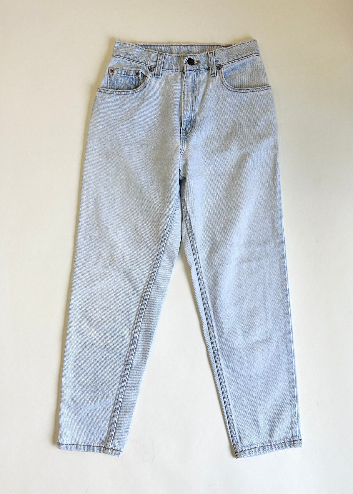 551 Levi 26x26