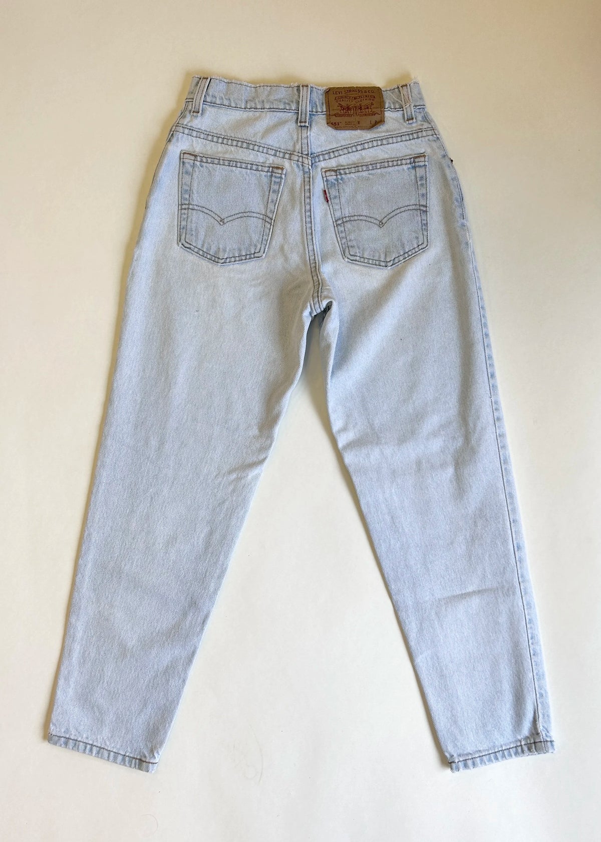 551 Levi 26x26