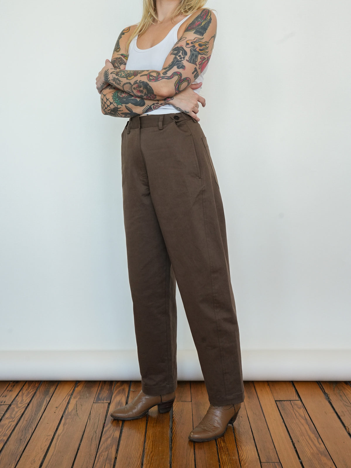 Cotton Barrel Pant in Chocolate