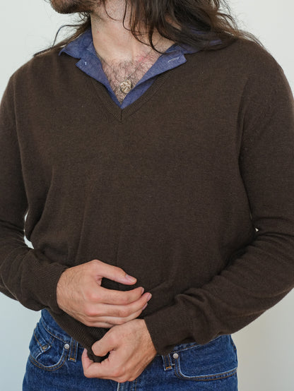 Cashmere Blend V-Neck Knit in Chocolate